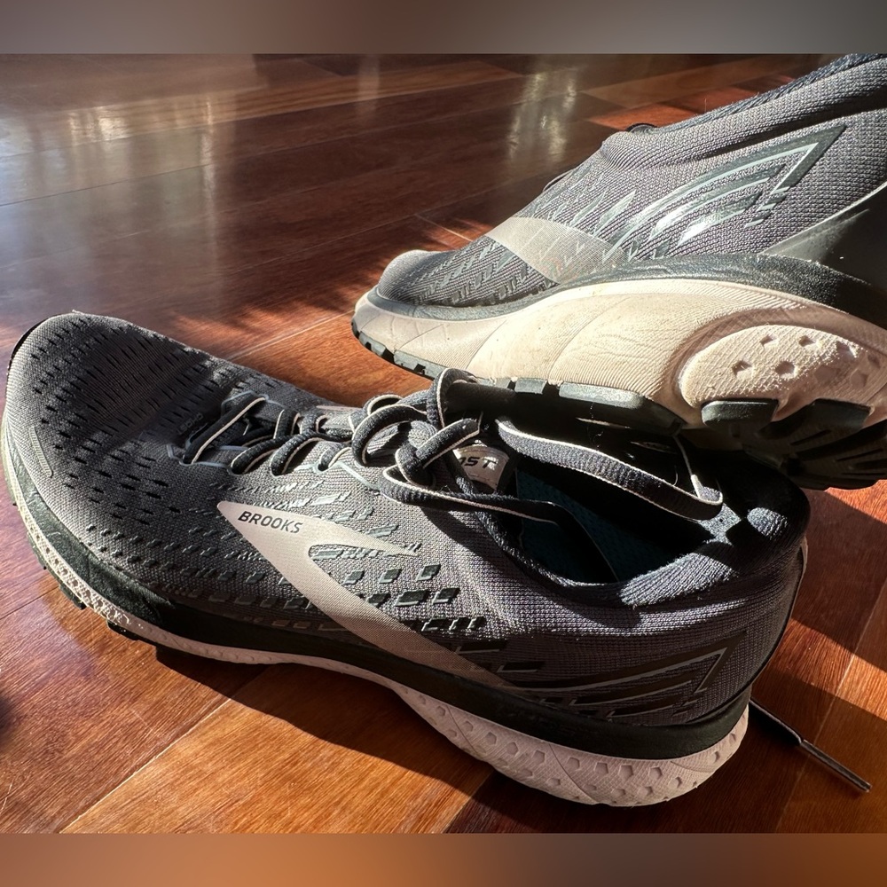 Brooks Ghost 13 - Grey/Pink